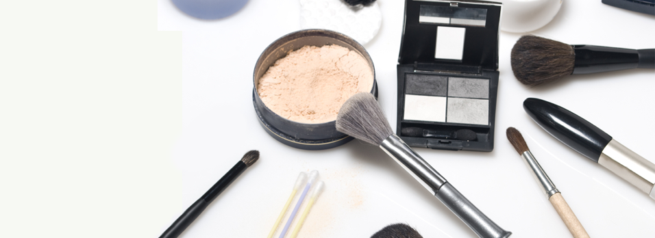 Ingredient HYDROGENATED CASTOR OIL/SEBACIC ACID COPOLYMER 成分分析 - 文章首图